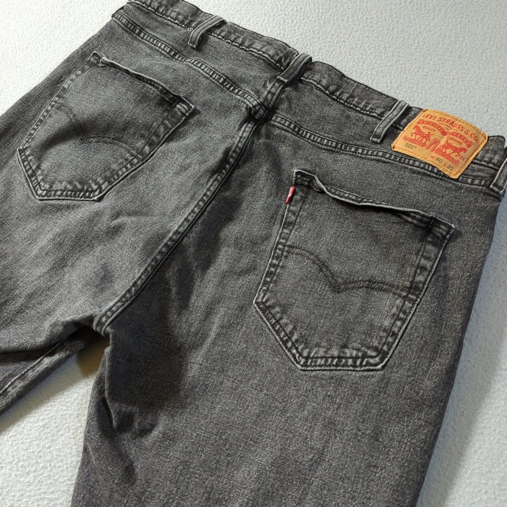 Levi's 501 Original Fit Jeans Mens 40x32 Black Washed Button Fly Denim
